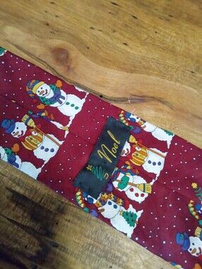 Vintage Noel Snowman Neck Tie. Perfect For The Holidays And Winter Work Party